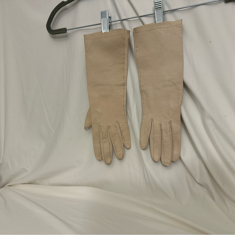 Elegant Vintage Trefousse French Tan Kid Leather Gloves